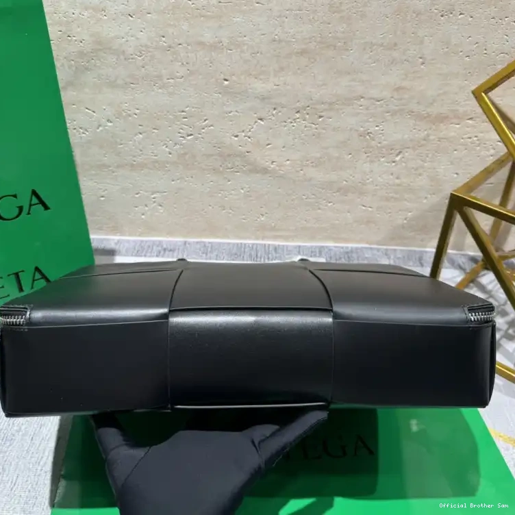 Official Brother Sam 2406YA0020 Veneta Bottega Bags 0620